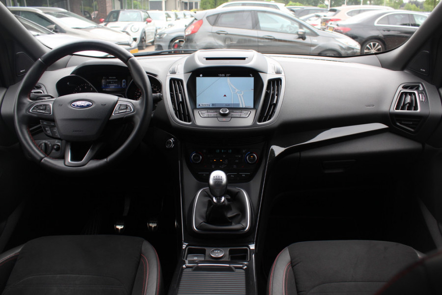 Ford Kuga 1.5 EcoBoost ST Line / Trekhaak / Camera / Sony Audio / CarPlay / 18'' / Stoel+Stuurverwarming / DAB / Xenon / Cruise Control / Getint glas