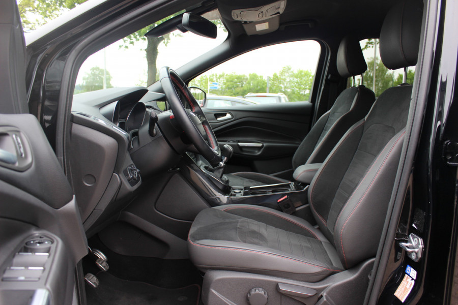 Ford Kuga 1.5 EcoBoost ST Line / Trekhaak / Camera / Sony Audio / CarPlay / 18'' / Stoel+Stuurverwarming / DAB / Xenon / Cruise Control / Getint glas