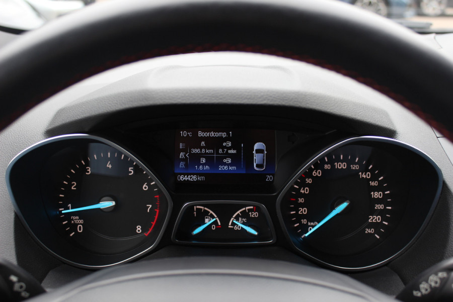 Ford Kuga 1.5 EcoBoost ST Line / Trekhaak / Camera / Sony Audio / CarPlay / 18'' / Stoel+Stuurverwarming / DAB / Xenon / Cruise Control / Getint glas