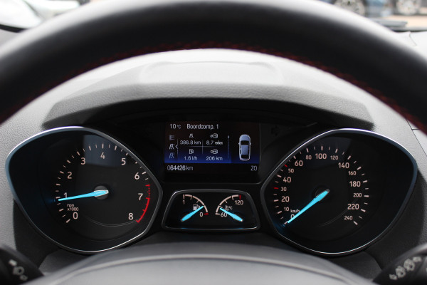 Ford Kuga 1.5 EcoBoost ST Line / Trekhaak / Camera / Sony Audio / CarPlay / 18'' / Stoel+Stuurverwarming / DAB / Xenon / Cruise Control / Getint glas