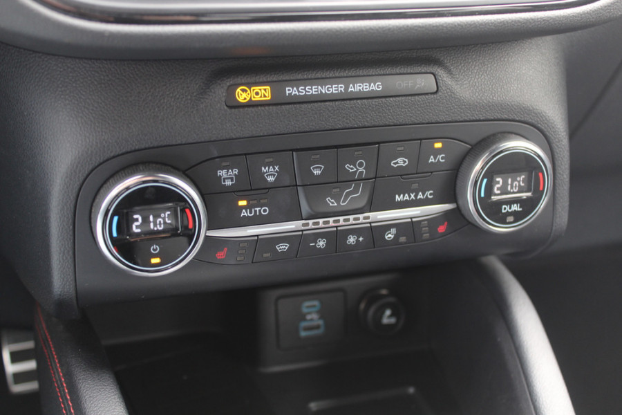 Ford Kuga 1.5 EcoBoost ST Line / Trekhaak / Camera / Sony Audio / CarPlay / 18'' / Stoel+Stuurverwarming / DAB / Xenon / Cruise Control / Getint glas