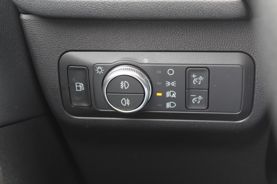 Ford Kuga 1.5 EcoBoost ST Line / Trekhaak / Camera / Sony Audio / CarPlay / 18'' / Stoel+Stuurverwarming / DAB / Xenon / Cruise Control / Getint glas