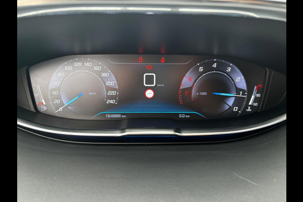 Peugeot 5008 1.2 PureTech Allure | CAMERA | CARPLAY | 7 PERSOONS | LEDER | TREKHAAK | NAP | NWE APK