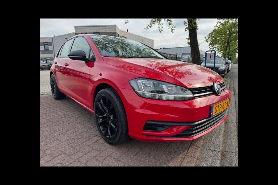 Volkswagen Golf 1.0 TSI 5deurs Sport Trendline Airco,Navigatie,Two Tone Nette Auto