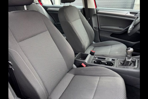 Volkswagen Golf 1.0 TSI 5deurs Sport Trendline Airco,Navigatie,Two Tone Nette Auto