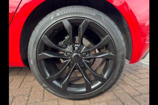 Volkswagen Golf 1.0 TSI 5deurs Sport Trendline Airco,Navigatie,Two Tone Nette Auto