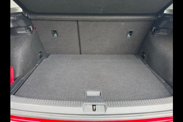 Volkswagen Golf 1.0 TSI 5deurs Sport Trendline Airco,Navigatie,Two Tone Nette Auto