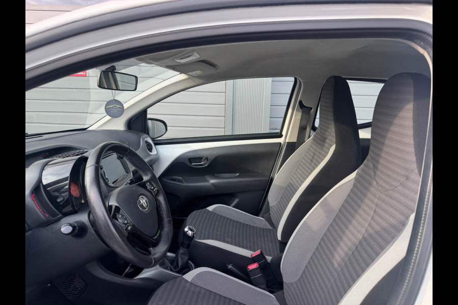 Toyota Aygo 1.0 VVT-i x-play limited APK NAP Camera Airco