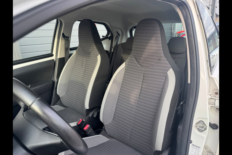 Toyota Aygo 1.0 VVT-i x-play limited APK NAP Camera Airco