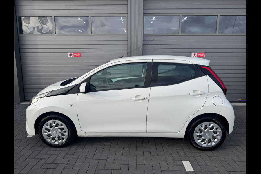 Toyota Aygo 1.0 VVT-i x-play limited APK NAP Camera Airco