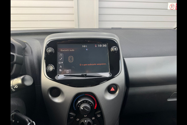 Toyota Aygo 1.0 VVT-i x-play limited APK NAP Camera Airco
