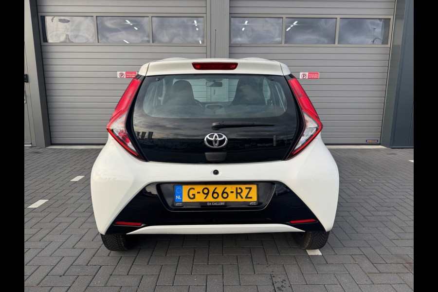 Toyota Aygo 1.0 VVT-i x-play limited APK NAP Camera Airco