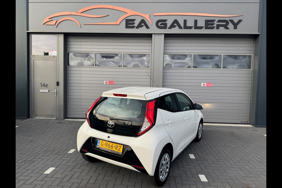 Toyota Aygo 1.0 VVT-i x-play limited APK NAP Camera Airco