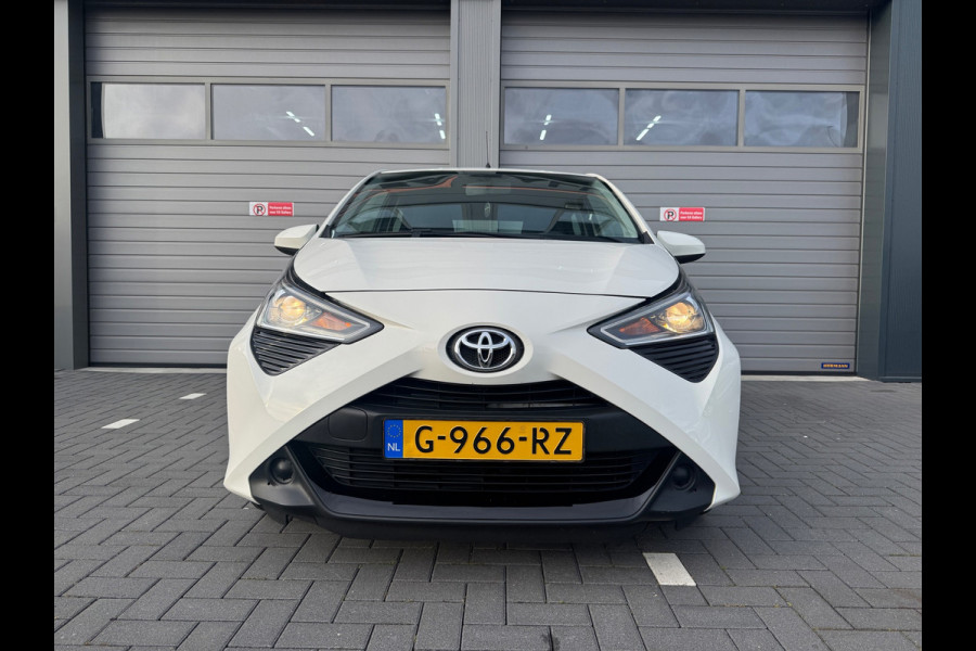 Toyota Aygo 1.0 VVT-i x-play limited APK NAP Camera Airco