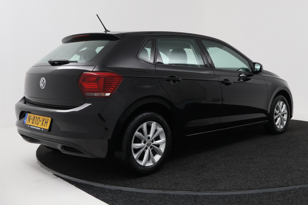 Volkswagen Polo 1.0 TSI Comfortline Business (STOELVERWARMING, CRUISE CONTROL, CARPLAY, PARKEERSENSOREN)