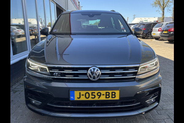 Volkswagen Tiguan 1.5 TSI ACT Highline Business R | Pano | Keyless | 360 Camera | Stoelverwarming