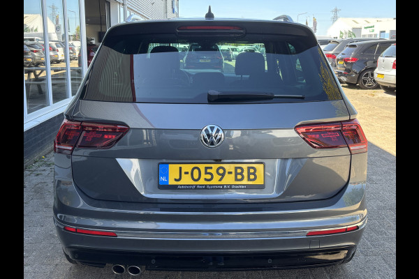 Volkswagen Tiguan 1.5 TSI ACT Highline Business R | Pano | Keyless | 360 Camera | Stoelverwarming
