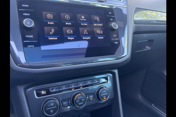 Volkswagen Tiguan 1.5 TSI ACT Highline Business R | Pano | Keyless | 360 Camera | Stoelverwarming