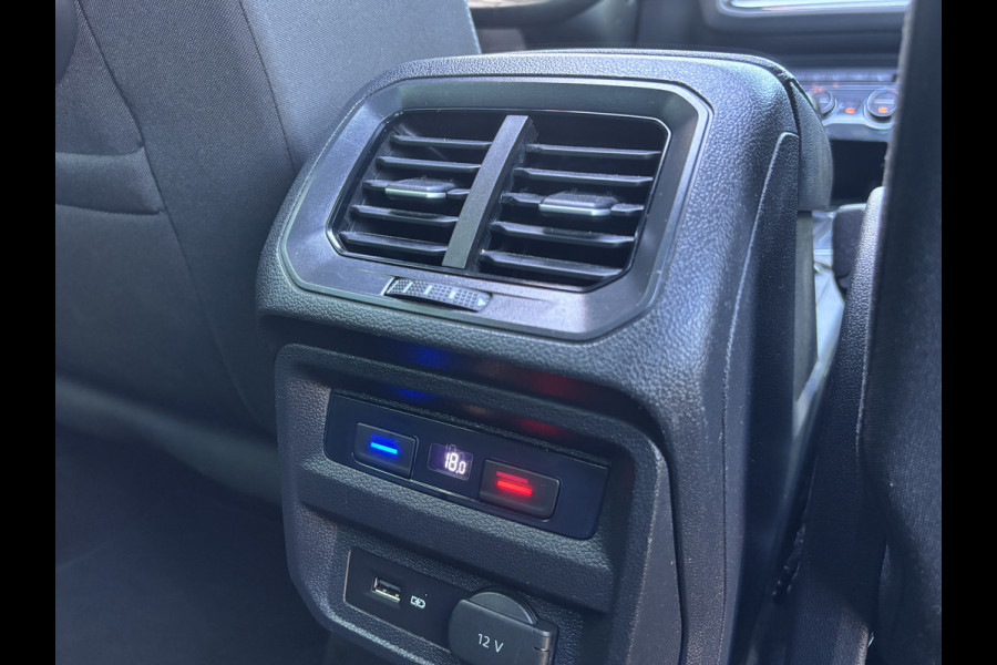 Volkswagen Tiguan 1.5 TSI ACT Highline Business R | Pano | Keyless | 360 Camera | Stoelverwarming