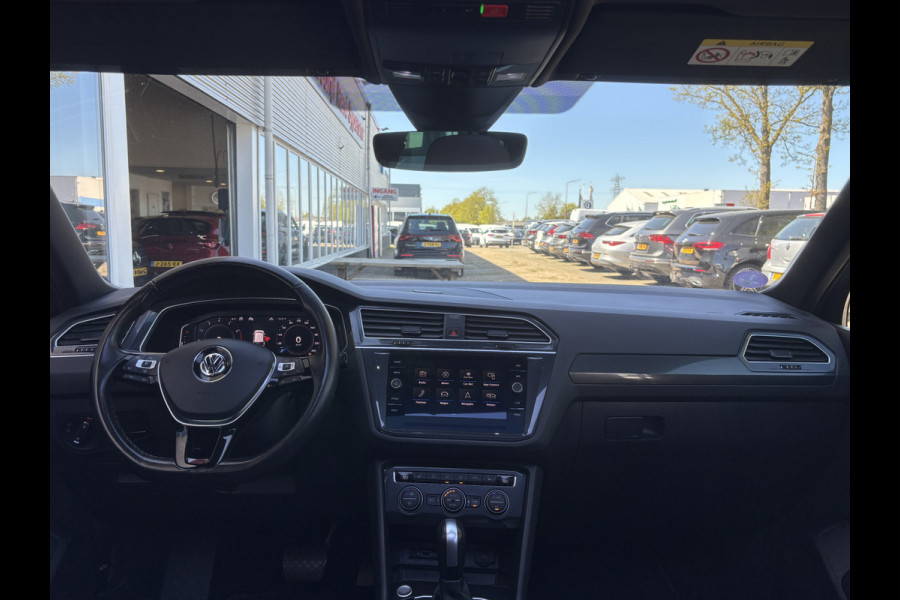 Volkswagen Tiguan 1.5 TSI ACT Highline Business R | Pano | Keyless | 360 Camera | Stoelverwarming