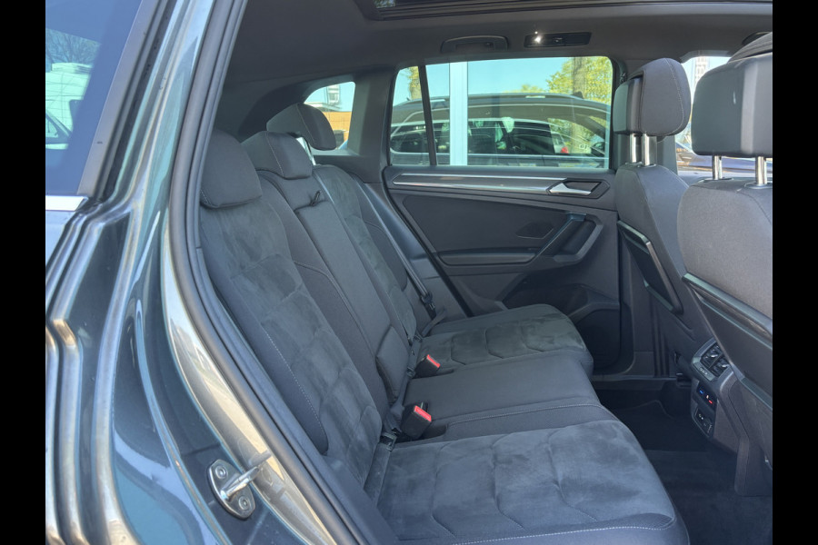 Volkswagen Tiguan 1.5 TSI ACT Highline Business R | Pano | Keyless | 360 Camera | Stoelverwarming