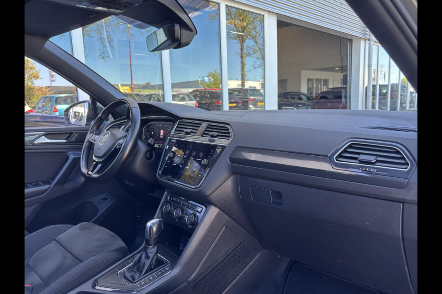 Volkswagen Tiguan 1.5 TSI ACT Highline Business R | Pano | Keyless | 360 Camera | Stoelverwarming
