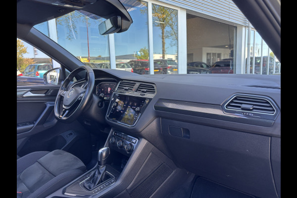 Volkswagen Tiguan 1.5 TSI ACT Highline Business R | Pano | Keyless | 360 Camera | Stoelverwarming