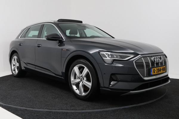 Audi e-tron 50 quattro Business edition Plus 71 kWh (PANORAMADAK, STOELVERWARMING, CAMERA, ELEKTR STOELEN, NAVIGATIE)