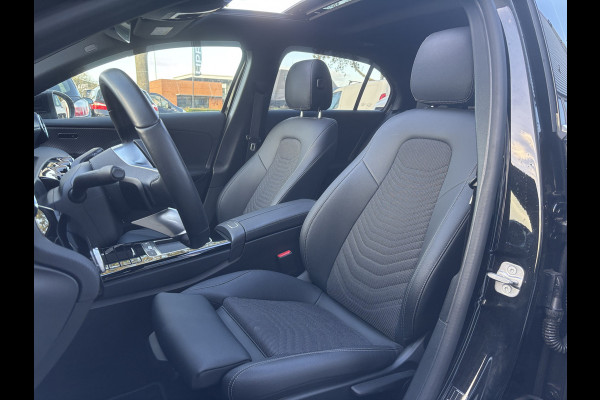 Mercedes-Benz A-Klasse 180 Business Line | Automaat | Pano | Parkeer Camera | Stoelverwarming