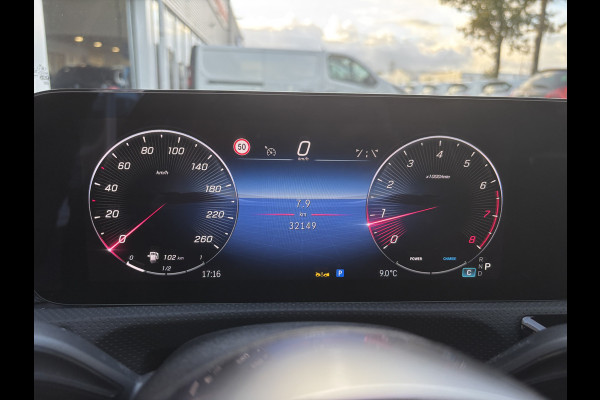 Mercedes-Benz A-Klasse 180 Business Line | Automaat | Pano | Parkeer Camera | Stoelverwarming