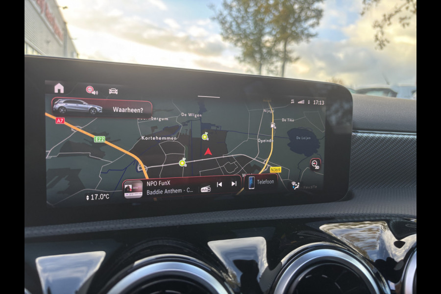 Mercedes-Benz A-Klasse 180 Business Line | Automaat | Pano | Parkeer Camera | Stoelverwarming