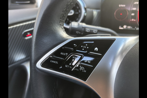 Mercedes-Benz A-Klasse 180 Business Line | Automaat | Pano | Parkeer Camera | Stoelverwarming