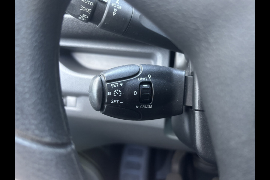 Opel Vivaro 2.0 CDTI L3H1 Edition | 3 Zitplaatsen | Parkeer Camera | Apple Carplay | Dodehoek Detectie