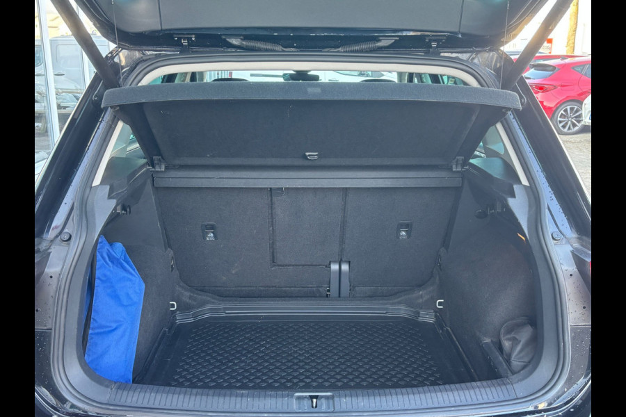 Volkswagen Tiguan 1.5 TSI Life Business | Parkeer Camera | Stuur Verwarming | Adaptive Cruise