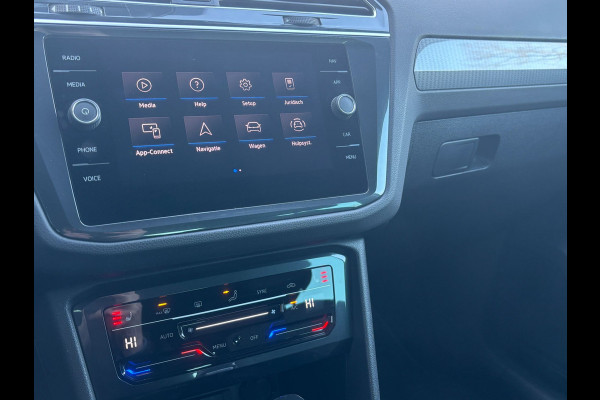 Volkswagen Tiguan 1.5 TSI Life Business | Parkeer Camera | Stuur Verwarming | Adaptive Cruise