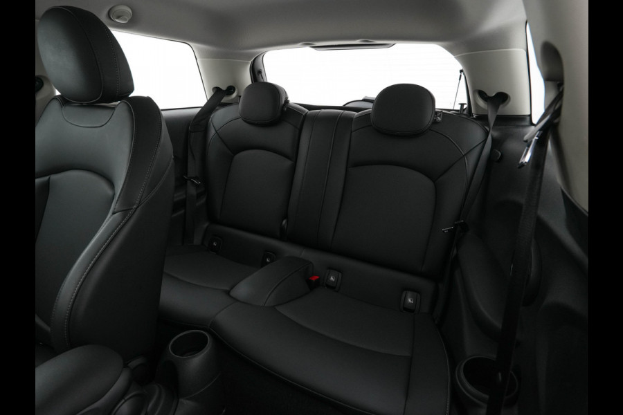MINI Mini Electric Business Edition 33 kWh [ 3-Fase-11kW ] {SOH-100%} (INCL-BTW) Aut. *LEATHER | FULL-LED | KEYLESS | SPORTSEATS | NAVI-FULLMAP | ECC | AMBIENTLIGHT | DAB | DIGI-COCKPIT | PDC | 17"ALU*