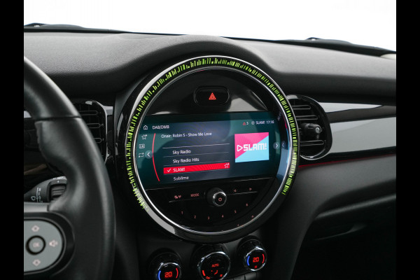 MINI Mini Electric Business Edition 33 kWh [ 3-Fase-11kW ] {SOH-100%} (INCL-BTW) Aut. *LEATHER | FULL-LED | KEYLESS | SPORTSEATS | NAVI-FULLMAP | ECC | AMBIENTLIGHT | DAB | DIGI-COCKPIT | PDC | 17"ALU*