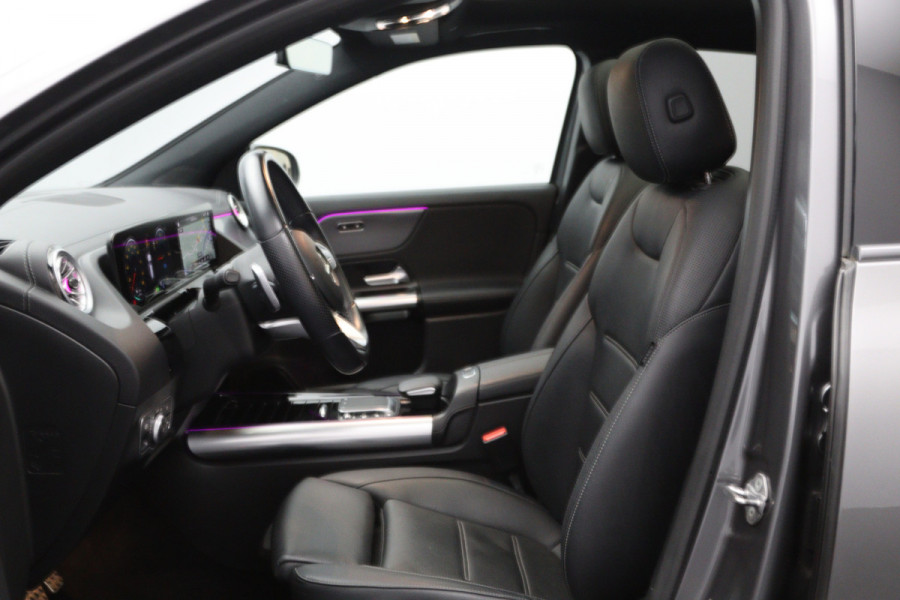 Mercedes-Benz EQA 250 AMG Line 67 kWh 190 PK, Panoramadak, Leder, Stoelkoeling-Verwarming, Sfeerverlichting