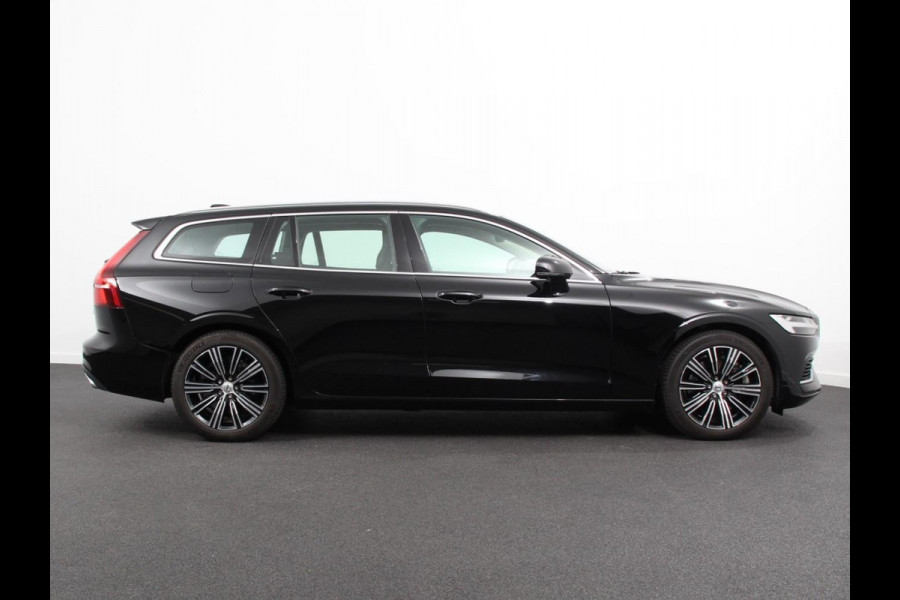 Volvo V60 2.0 T8 390pk Recharge AWD Inscription Expression Navigatie Apple Carplay Android Auto Elektrische trekhaak Parkeersensoren Elektrische achterklep Adaptive Cruise Control Virtual Cockpit Stoel- en stuurverwarming Ledverlichting  Climate Control