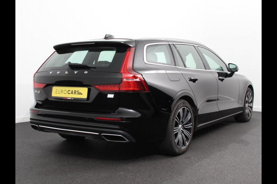 Volvo V60 2.0 T8 390pk Recharge AWD Inscription Expression Navigatie Apple Carplay Android Auto Elektrische trekhaak Parkeersensoren Elektrische achterklep Adaptive Cruise Control Virtual Cockpit Stoel- en stuurverwarming Ledverlichting  Climate Control