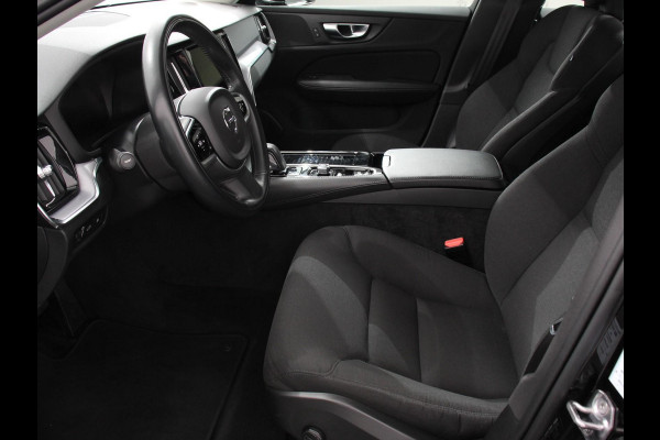 Volvo V60 2.0 T8 390pk Recharge AWD Inscription Expression Navigatie Apple Carplay Android Auto Elektrische trekhaak Parkeersensoren Elektrische achterklep Adaptive Cruise Control Virtual Cockpit Stoel- en stuurverwarming Ledverlichting  Climate Control