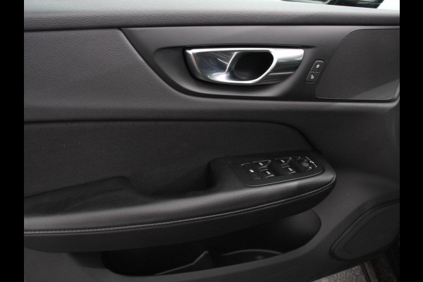Volvo V60 2.0 T8 390pk Recharge AWD Inscription Expression Navigatie Apple Carplay Android Auto Elektrische trekhaak Parkeersensoren Elektrische achterklep Adaptive Cruise Control Virtual Cockpit Stoel- en stuurverwarming Ledverlichting  Climate Control