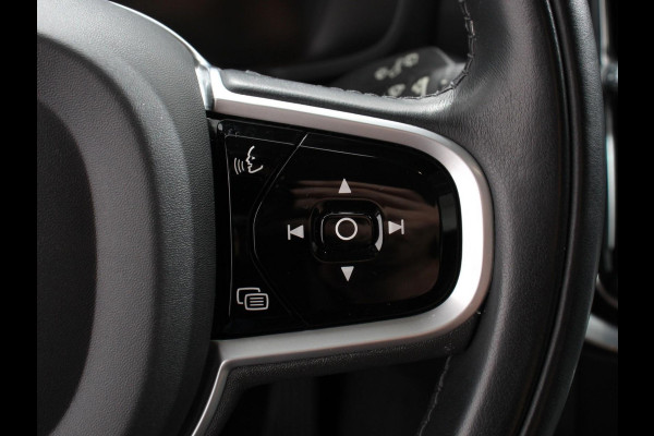 Volvo V60 2.0 T8 390pk Recharge AWD Inscription Expression Navigatie Apple Carplay Android Auto Elektrische trekhaak Parkeersensoren Elektrische achterklep Adaptive Cruise Control Virtual Cockpit Stoel- en stuurverwarming Ledverlichting  Climate Control