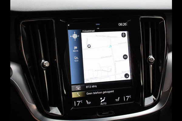 Volvo V60 2.0 T8 390pk Recharge AWD Inscription Expression Navigatie Apple Carplay Android Auto Elektrische trekhaak Parkeersensoren Elektrische achterklep Adaptive Cruise Control Virtual Cockpit Stoel- en stuurverwarming Ledverlichting  Climate Control