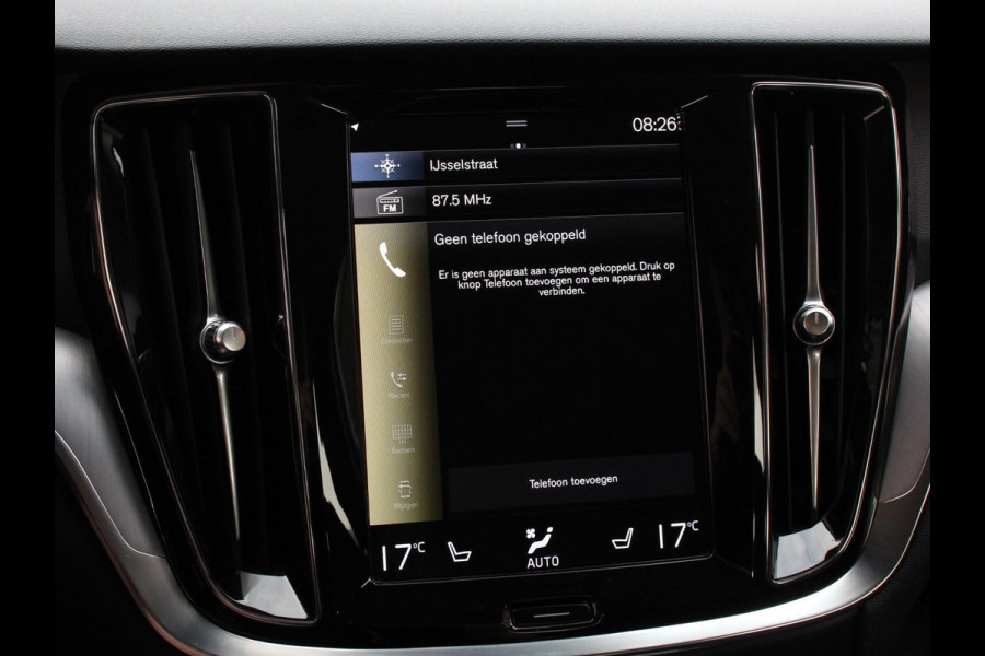 Volvo V60 2.0 T8 390pk Recharge AWD Inscription Expression Navigatie Apple Carplay Android Auto Elektrische trekhaak Parkeersensoren Elektrische achterklep Adaptive Cruise Control Virtual Cockpit Stoel- en stuurverwarming Ledverlichting  Climate Control