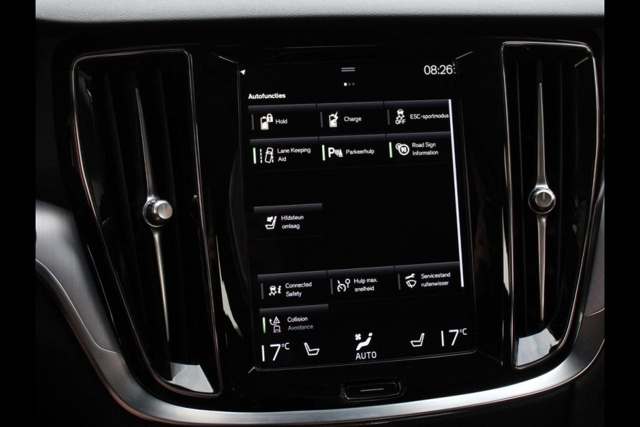 Volvo V60 2.0 T8 390pk Recharge AWD Inscription Expression Navigatie Apple Carplay Android Auto Elektrische trekhaak Parkeersensoren Elektrische achterklep Adaptive Cruise Control Virtual Cockpit Stoel- en stuurverwarming Ledverlichting  Climate Control