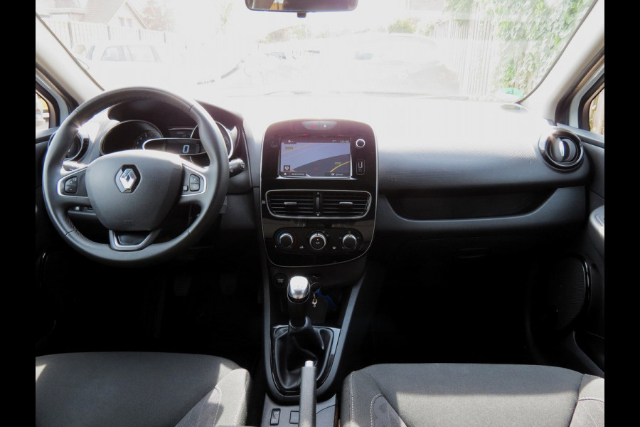 Renault Clio Estate 0.9 TCe Limited | DEALER ONDERHOUDEN | NAVI | CRUISE CONTROL | PARKEERSENSORS | DAB+ RADIO |