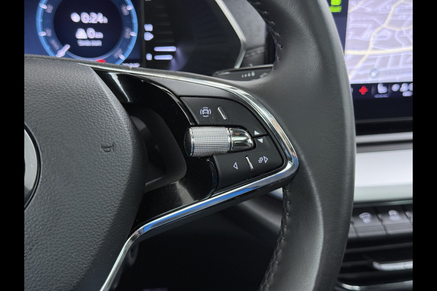 Škoda Octavia Combi 1.0TSI Pano.dak Trekhaak Adap.Cruise Stoelverwarming Navi Ecc Camera Apple Carplay Android Auto Pdc Business Edition Plus Keyless Elek.Achterklep DAB Lmv 17" Led P-Assist Virtual Cockpit Dealeronderhouden 1.300KG Trekgewicht Origineel Nederlandse Auto