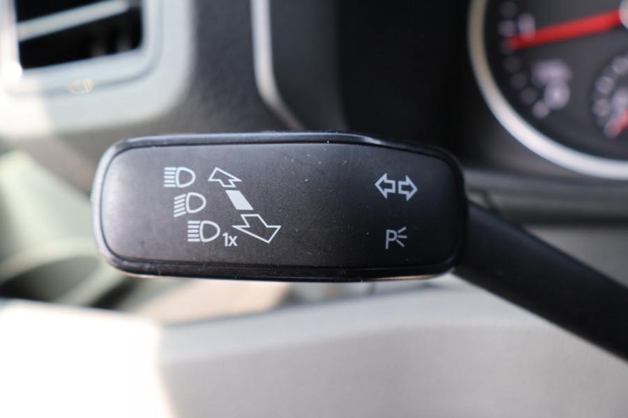 Volkswagen Crafter 35 2.0 TDI 177pk L4 Open Laadbak Leer Led Luxe