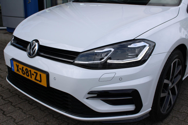 Volkswagen Golf 1.5 TSI Highline Business R | Alcantara Bekleding | Adaptive Cruise Control | Stoelverwarming | Climate Control | Navigatie | Parkeersensoren |